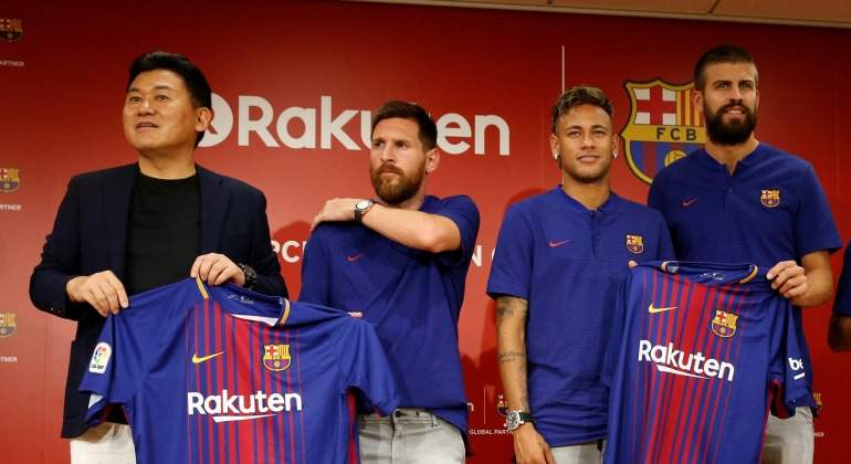 Mikitaki-Messi-Neymar-Pique-Rakuten-2018-Reuters.jpg