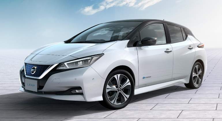 nissan-leaf-2018-1.jpg