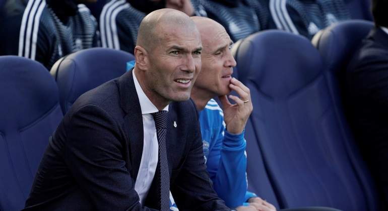 zidane-banquillo-realmadrid-anoeta-reuters.jpg