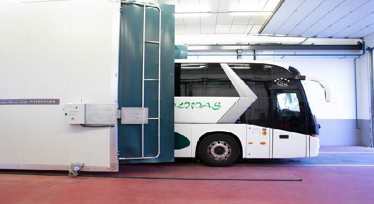 Drysist-autocar.jpg
