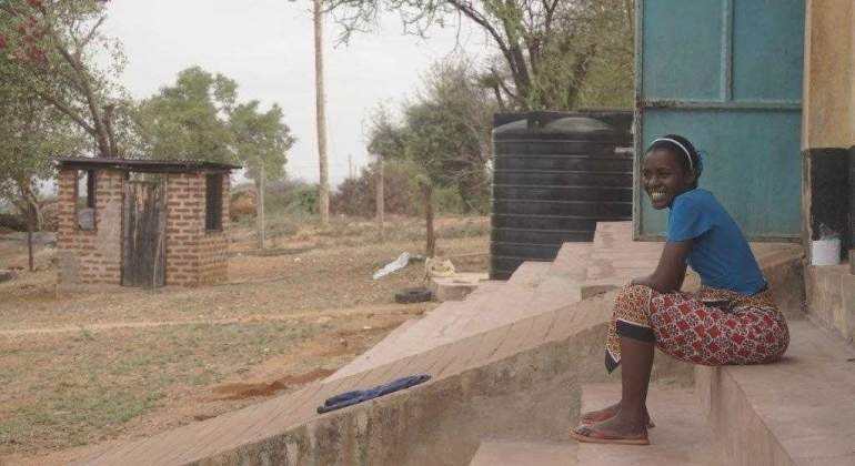 ninas-kenia-agua--foto-fundacionkirira.jpg