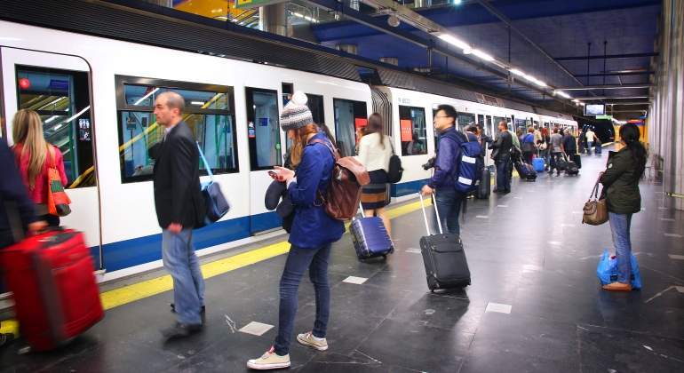 metro-aeropuerto-anden.jpg