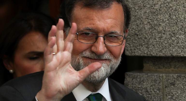 rajoy-mano-salida-mocion-efe.jpg