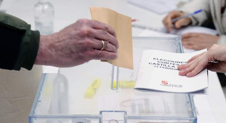 urna-eleccionesCYL.jpg