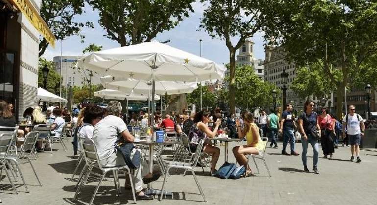 terraza-barcelona-dreamstime.jpg