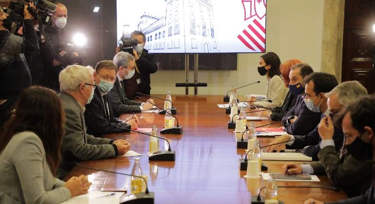 201218_PRE_Foto_3_reunionAbalos.jpg