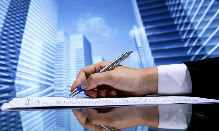 firma-mercado-inmobiliario.jpg