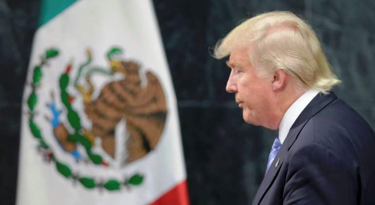 trump-mexico-bandera-reuters.jpg