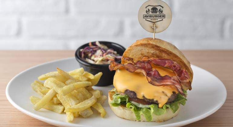 aviburger-770.jpg