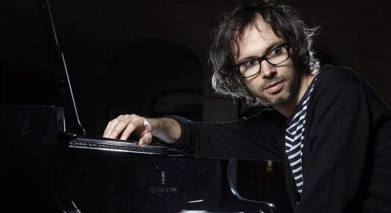 james-rhodes-cordon-press.jpg