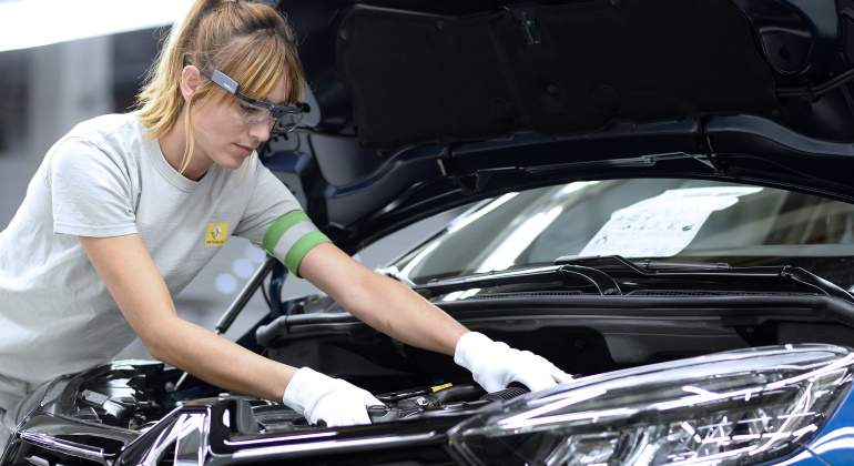 trabajadora-renault-valladolid.jpg