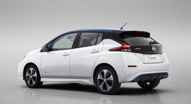 nissan-leaf-2019.jpg