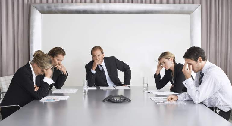 empresarios-pensativos-dreamstime.jpg