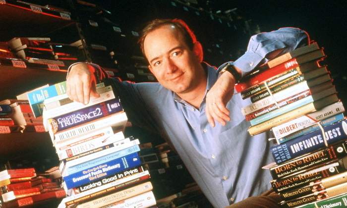 bezos-jeff-1997-libros-getty.jpg