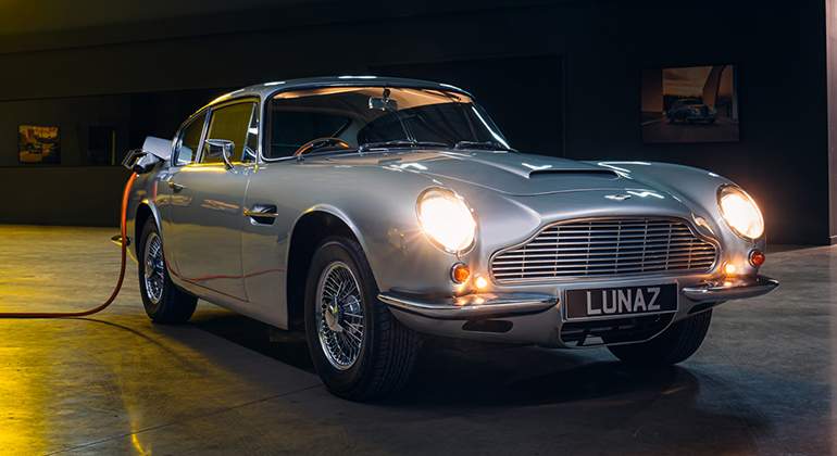 LUNAZ-Aston-Martin-DB-6.jpg
