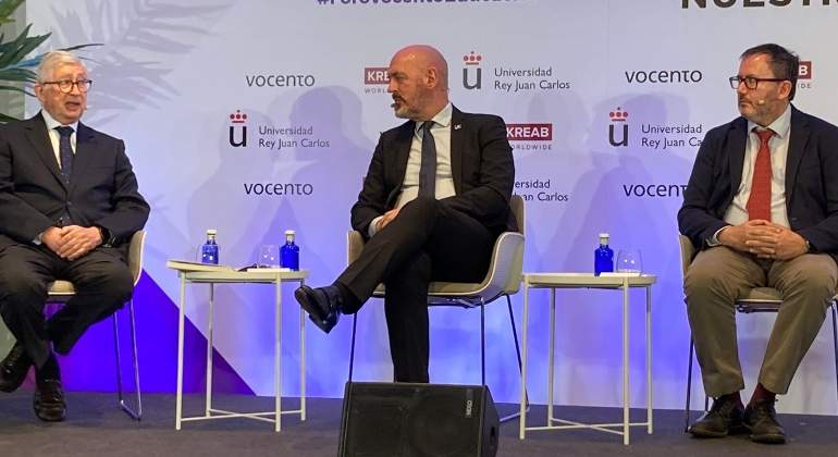 Rafael-Puyol-en-el-Foro-Vocento.jpg