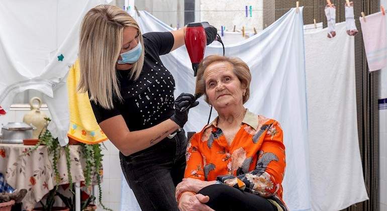 peluquera-murcia-casa-efe.jpg_