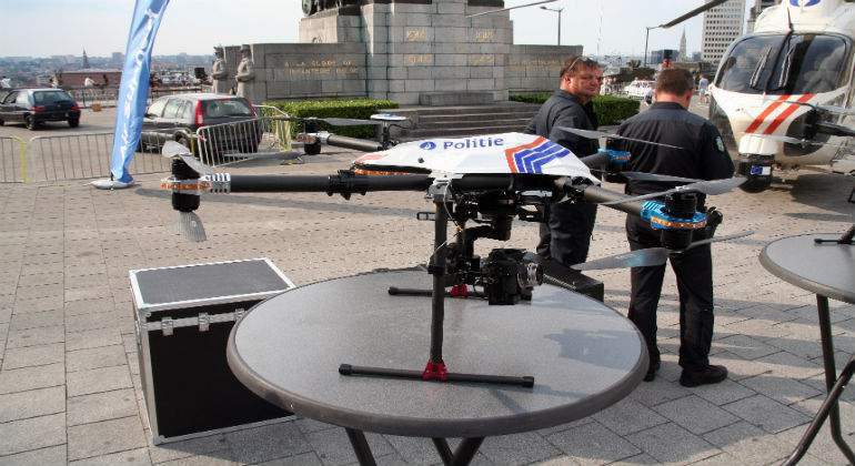 Dronshow4111111111111.jpg