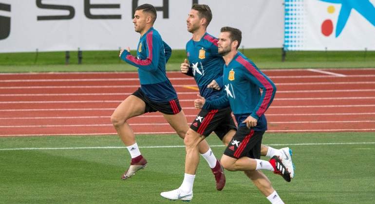 nacho-seleccion-entrenamiento-ramos-ceballos-efe.jpg