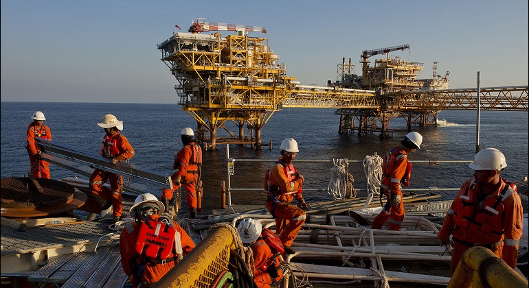 total-plataforma-petroleo-myanmar-foto-propia-770x420.png