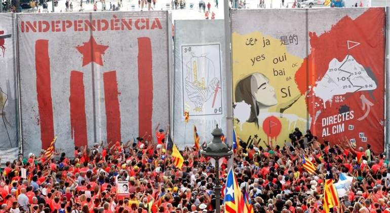 murales-diada-2018-efe.jpg