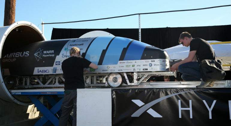 hyperloop-warr.jpg