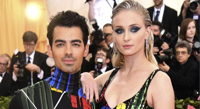 joe-jonas-sophie-turner-padres-770-ok.jpg