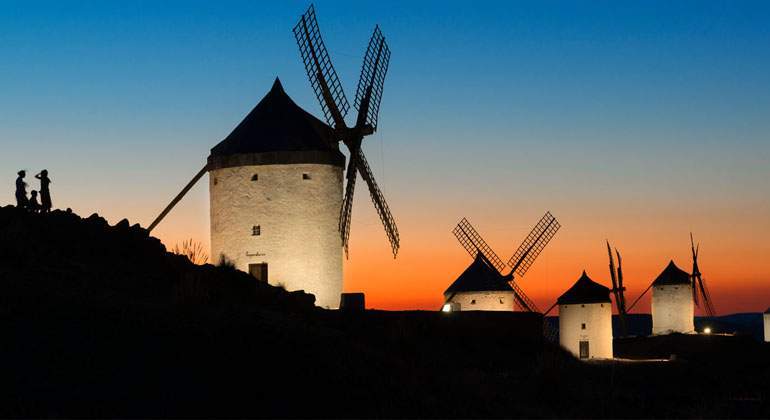 molinos-campo-de-criptana.jpg