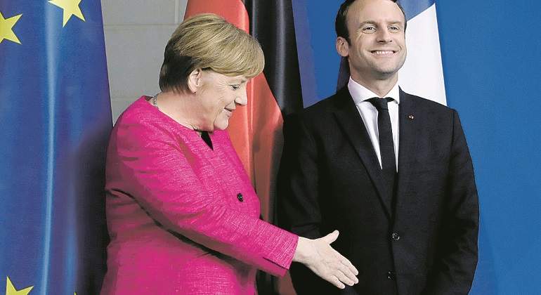 merkel-macron-reuters.jpg