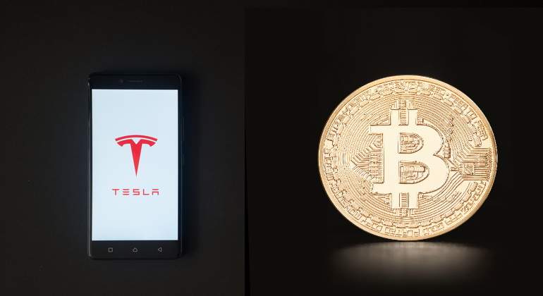 tesla-bitcoin-dreamstime.jpg