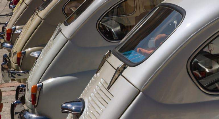 coche-clasico-seat-770-dreamstime.jpg