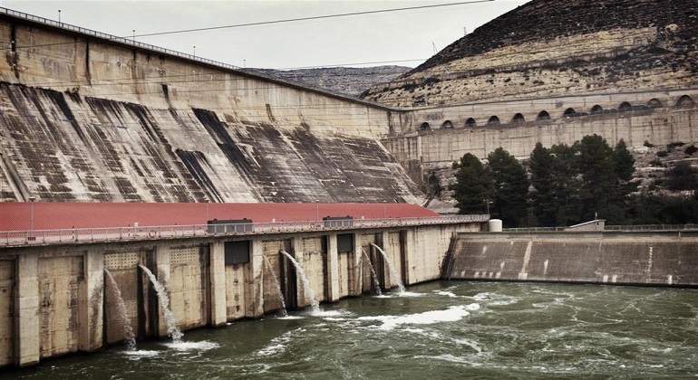enel-presa-energia-espana.jpg