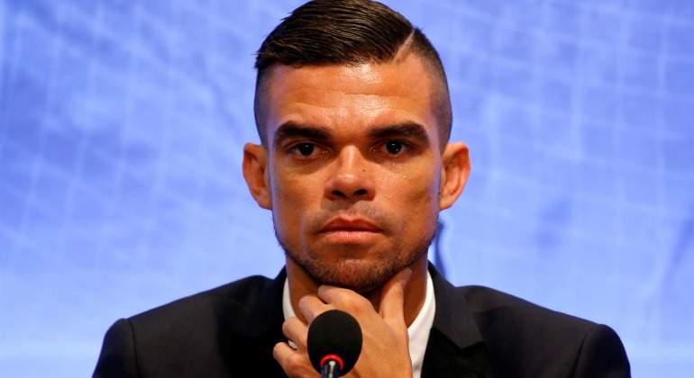 Pepe-corbata-serio-reuters-presentacion-2017-Reuters.jpg