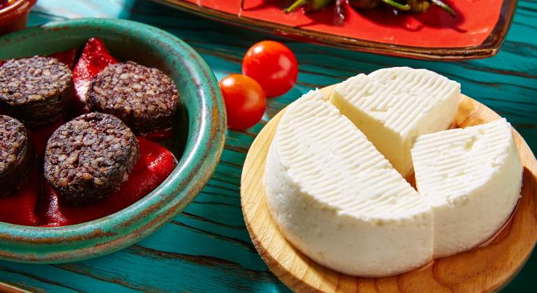 queso-morcilla-alerta-alimentaria-dreamstime.jpg