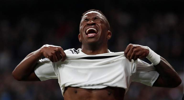 vinicius-lesion-ajax-reuters.jpg