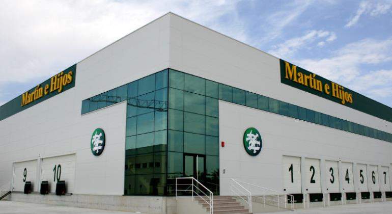 Una nave de la empresa Martn e Hijos