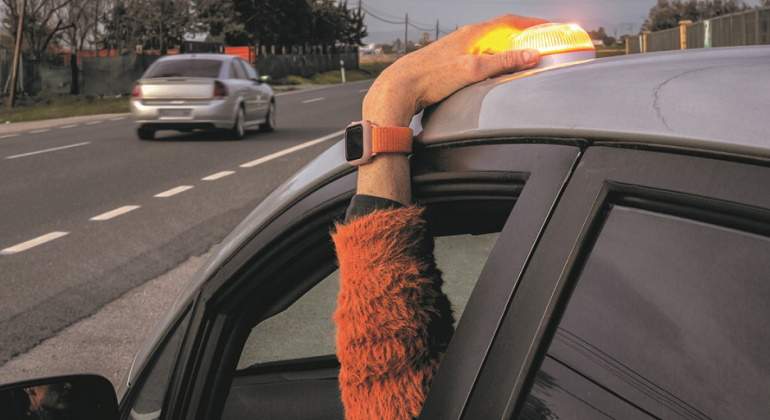 luces-emergencia-triangulos-dgt.jpg