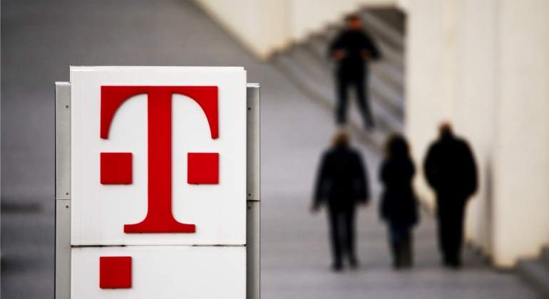 Deutsche-Telekom-logo-770.jpg