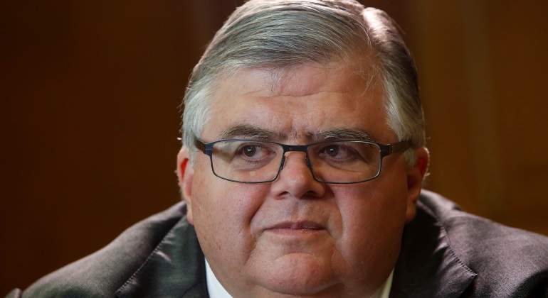 carstens-reuters-2.jpg