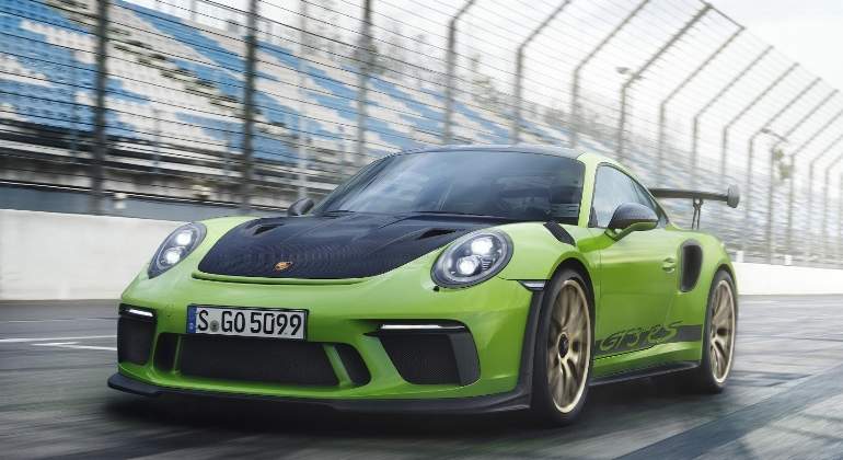 porsche-911-GT3-RS-2018-01.jpg