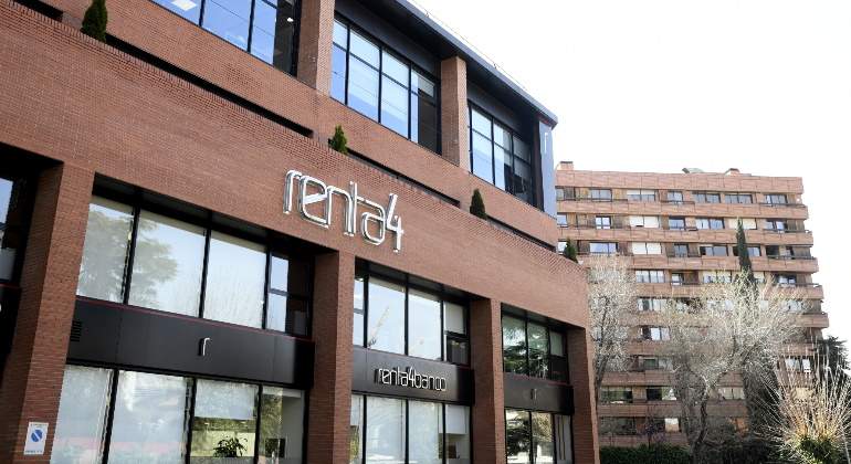 renta-4-banco-edificio-europa-press-770x420.jpg