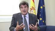 Escrivá deberá gastar 15.200 millones extra para ligar las pensiones a la inflación