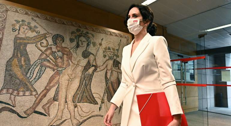 ayuso-investidura-efe2.jpg