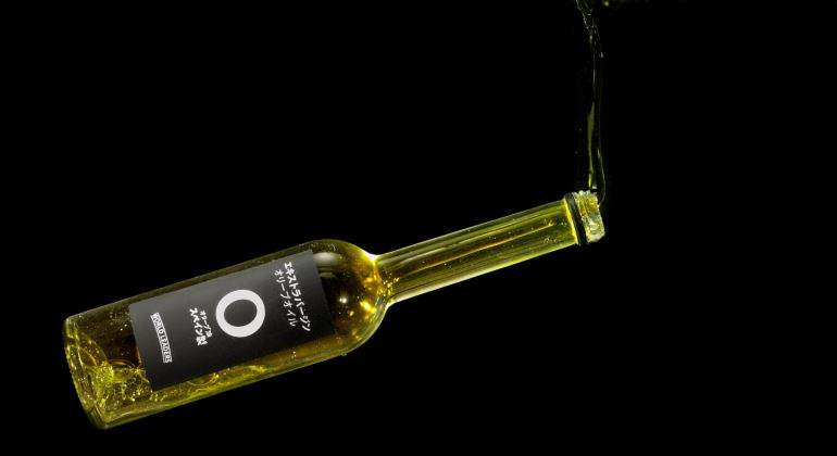 aceite-oliva-botella-asia-770.jpg