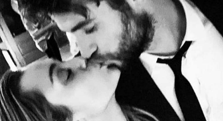 Miley-Liam-boda-beso-ig-770.jpg