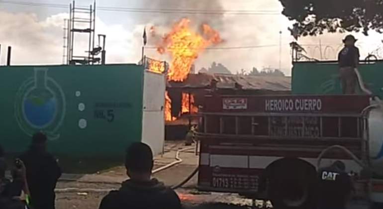 Bomberos controlaron el incendio