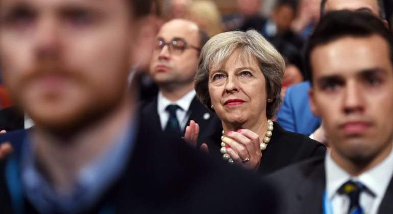 theresamay-aplaude-efe.jpg