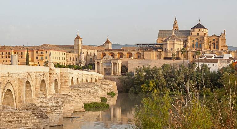 Mezquita-Cordoba.jpg