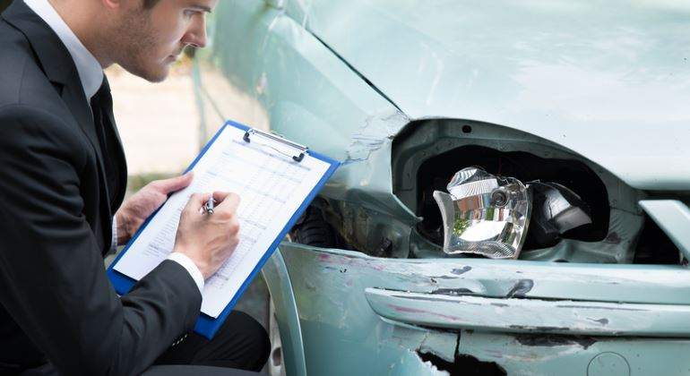 accidente-coche-parte-770-dreamstime.jpg