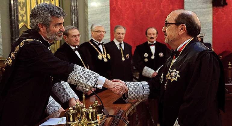 Toma_de_posesion_Javier_Borrego.jpg